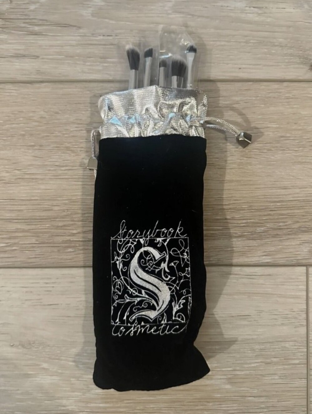 Storybook Cosmetics-Wizard Wands Makeup Wands Brush Set. NWT.